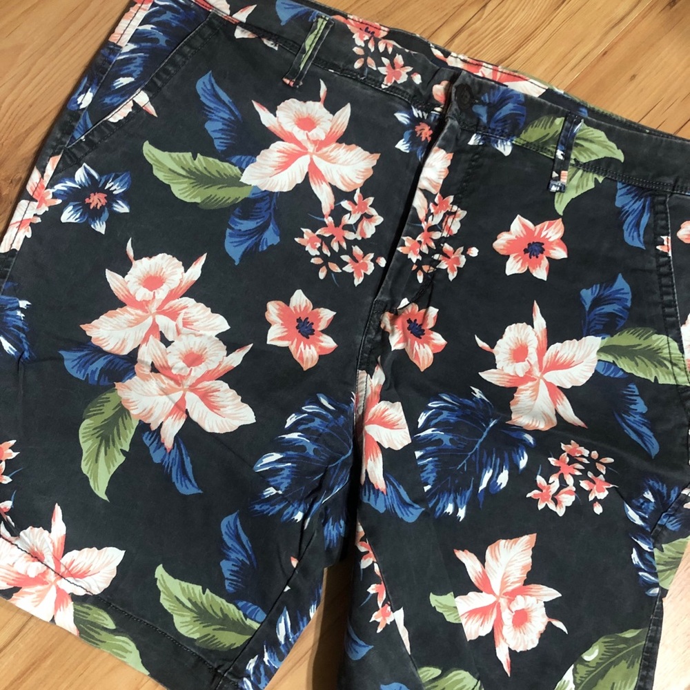 Aeropostal Floral Print shorts